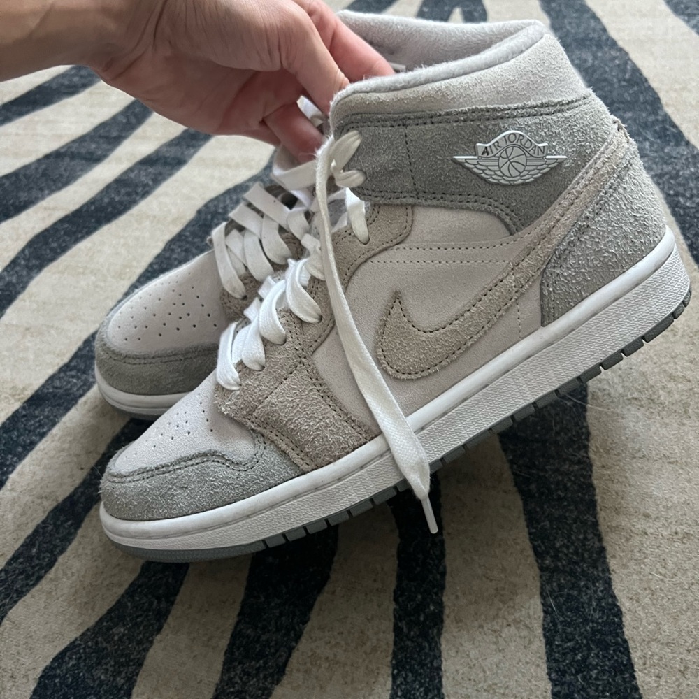 Jordan Women's Gray High-Top Sneakers